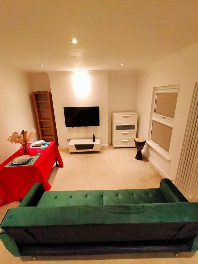 Fully-Equipped Flat In The City Of London. Exterior photo